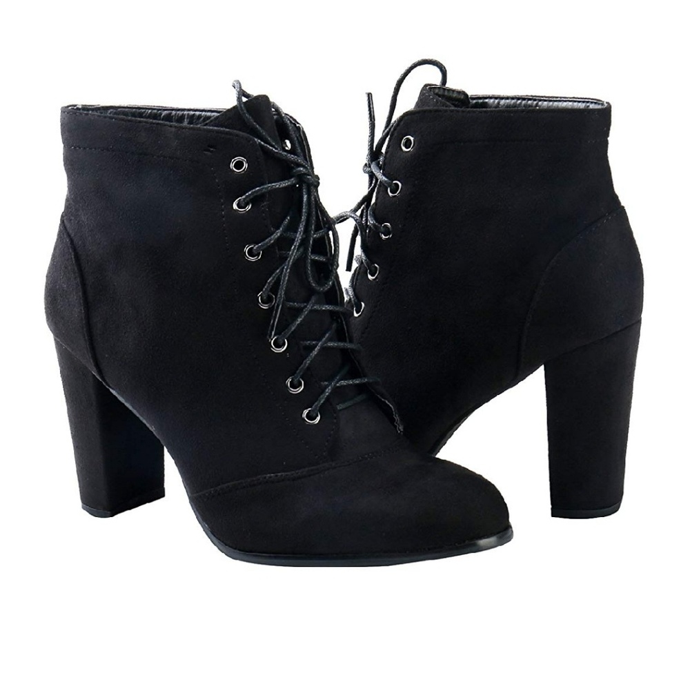 Alexis Leroy Lace Up Boots!
